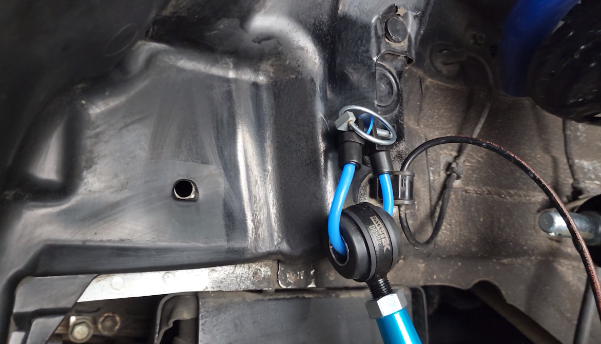 Front Sway Bar Disconnects - Fits 2024-2026 Subaru Crosstrek